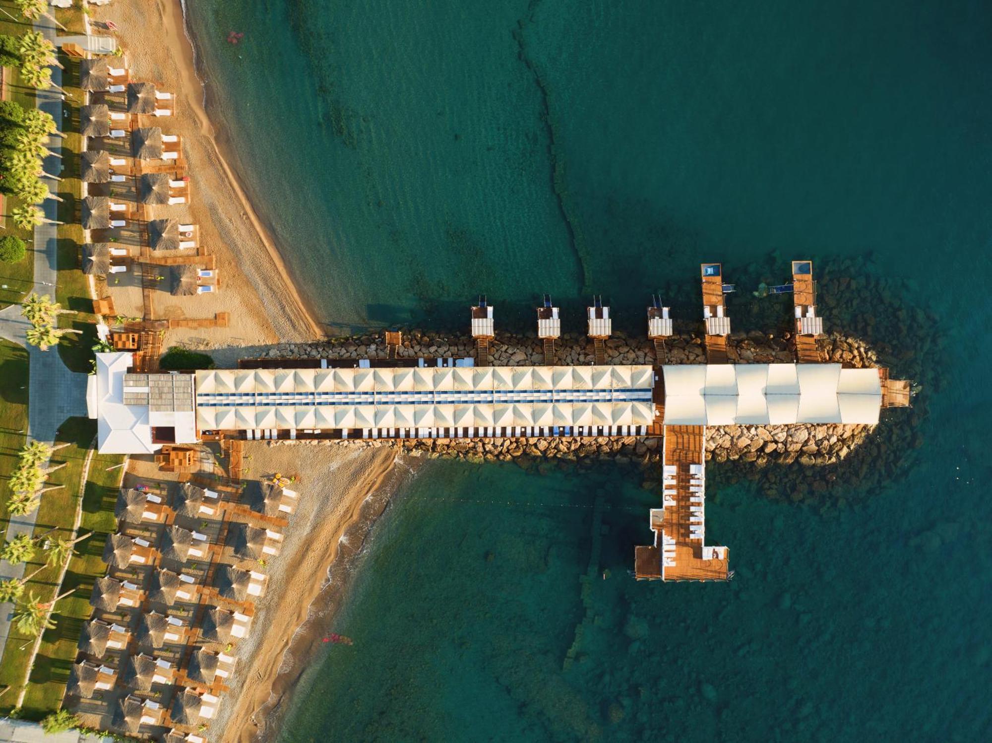 Курортный комплекс Rixos Sungate - The Land Of Legends Access Бельдиби