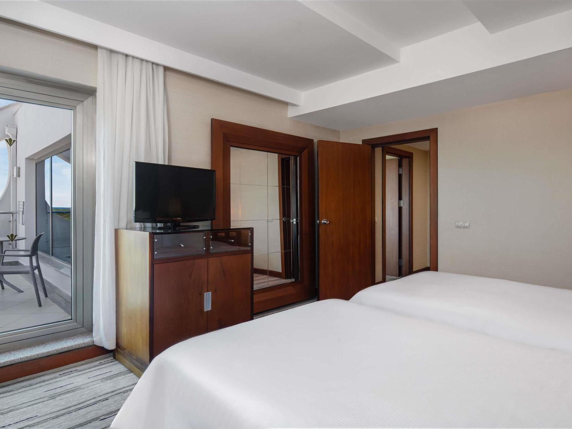 Rixos Sungate - The Land Of Legends Access Курортный комплекс